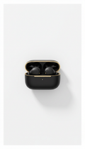 Wireless earbuds with noise isolation
